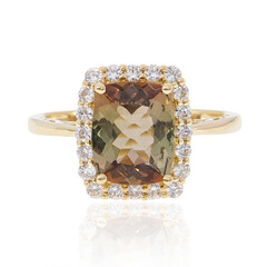 Anillo en oro con Andalucita