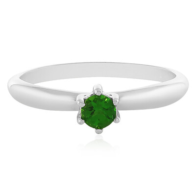 Anillo en plata con Diópsido de Rusia