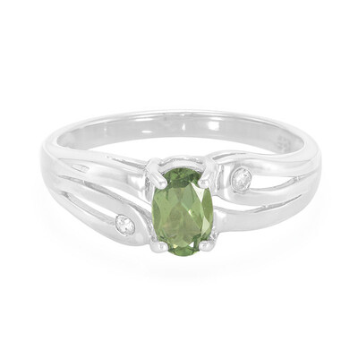 Anillo en plata con Apatita de Rusia