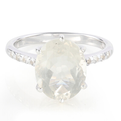 Anillo en plata con Ortoclasa