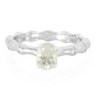Anillo en plata con Ortoclasa