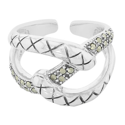 Anillo en plata con Marcasita