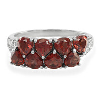 Anillo en plata con Granate de Mozambique