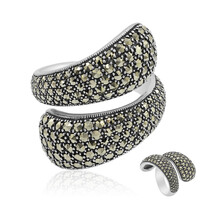 Anillo en plata con Marcasita