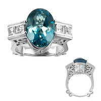 Anillo en plata con Topacio azul de Londres (Dallas Prince Designs)