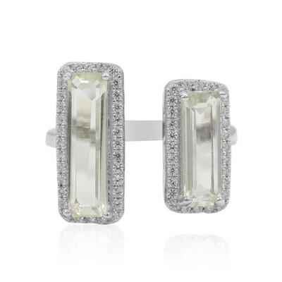 Anillo en plata con Amatista verde