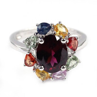 Anillo en plata con Rodolita