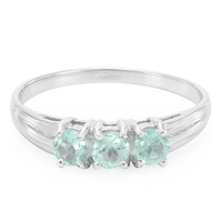 Anillo en plata con Fluorapatita verde