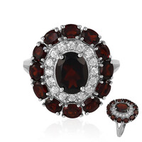 Anillo en plata con Granate