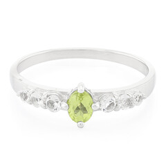 Anillo en plata con Peridoto de Manchú
