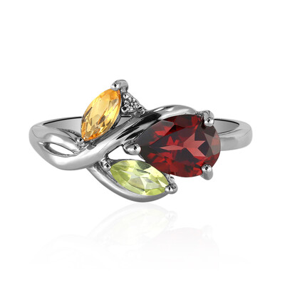 Anillo en plata con Granate de Mozambique