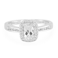 Anillo en plata con Goshenita