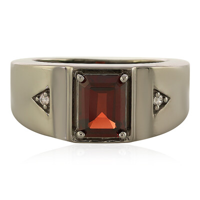 Anillo en plata con Granate de la India