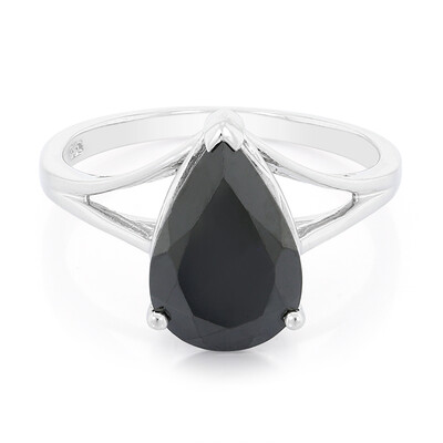 Anillo en plata con Espinela negra