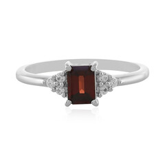 Anillo en plata con Granate de Mozambique