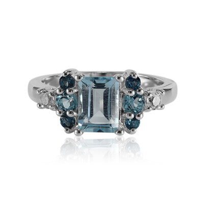 Anillo en plata con Topacio azul cielo