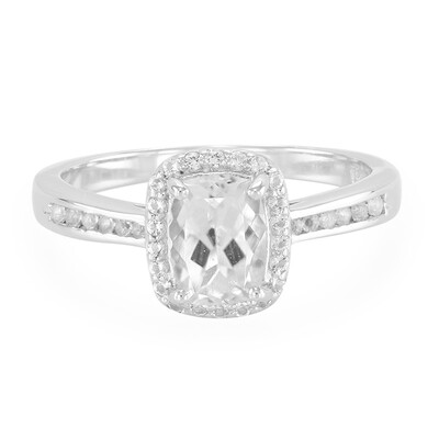 Anillo en plata con Goshenita