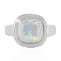 Anillo en plata con Ópalo de Welo