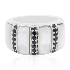 Anillo en plata con Nácar