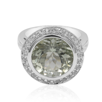 Anillo en plata con Amatista verde