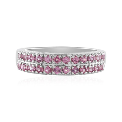 Anillo en plata con Granate de Malaya