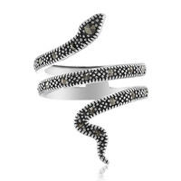Anillo en plata con Marcasita