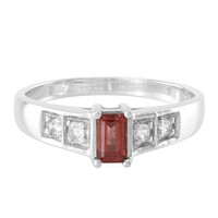 Anillo en plata con Granate de Lindi