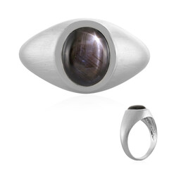 Anillo en plata con Zafiro estrella negra