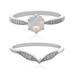 Anillo en plata con Ópalo de Welo