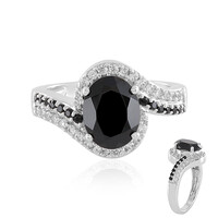 Anillo en plata con Espinela negra