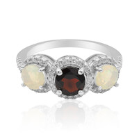 Anillo en plata con Granate
