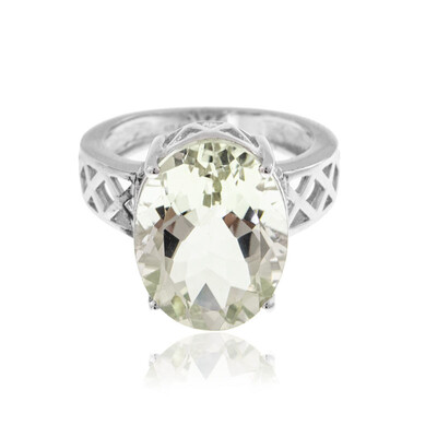 Anillo en plata con Amatista verde