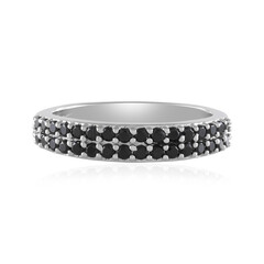 Anillo en plata con Espinela negra