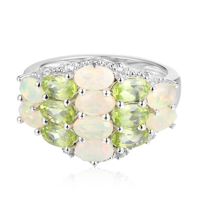 Anillo en plata con Ópalo de Welo