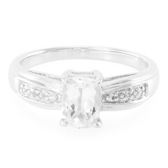 Anillo en plata con Goshenita