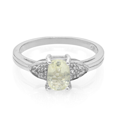 Anillo en plata con Ortoclasa