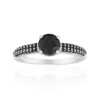 Anillo en plata con Zafiro negro