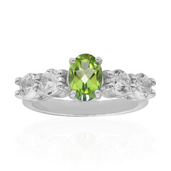 Anillo en plata con Topacio Kiwi