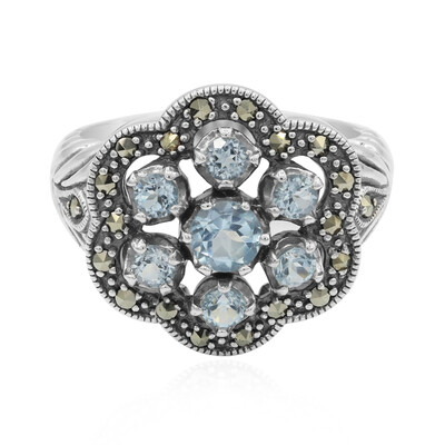 Anillo en plata con Topacio azul cielo