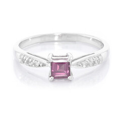 Anillo en plata con Rodolita de Rajastán