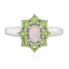 Anillo en plata con Ópalo de Welo