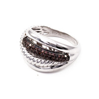 Anillo en plata con Diamante rojo