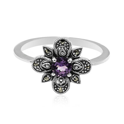 Anillo en plata con Amatista