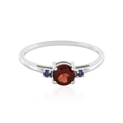 Anillo en plata con Granate de Mozambique
