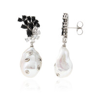Pendientes en plata con Perla Freshwater (Dallas Prince Designs)