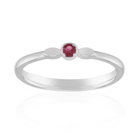 Anillo en plata con Berilo rojo
