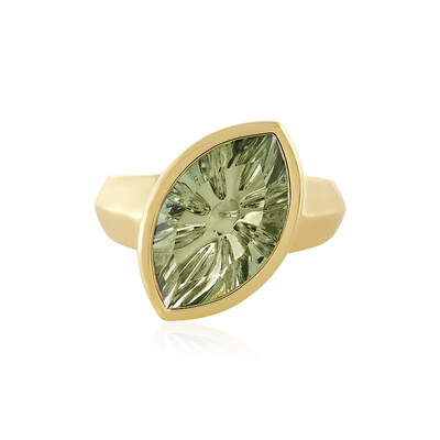 Anillo en plata con Amatista verde