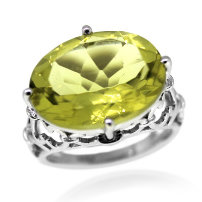 Anillo en plata con Cuarzo del Ouro Verde