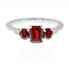 Anillo en plata con Granate de la India