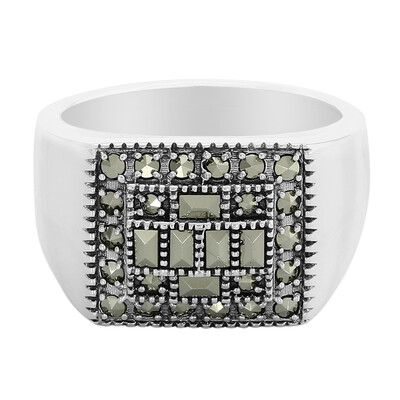 Anillo en plata con Marcasita
